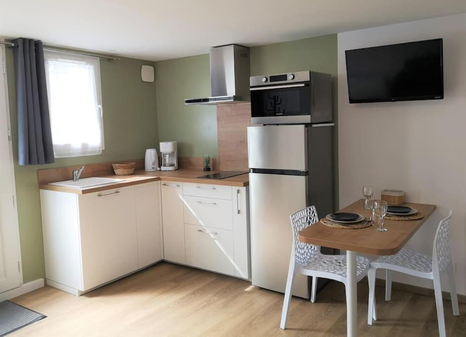 Ferienwohnung T1 Bis Proche Marais Avec Garage A Moto Bourges Exterior foto